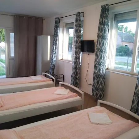 Motel Omega *