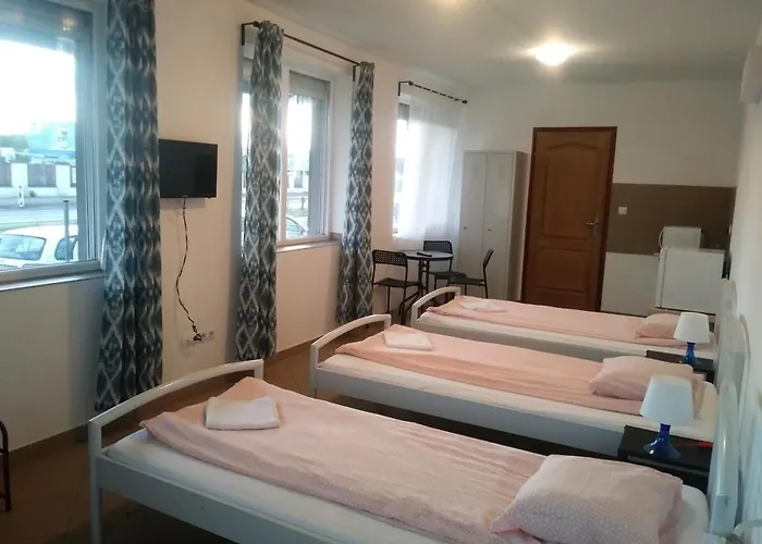 Motel Omega *